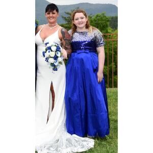 Royal Blue Bridesmaid/Flower Girl Dress, Short Sleeves with Sparkles Size XL